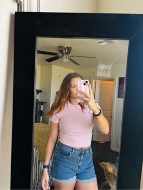 Women’s Pink Crewneck Short Sleeve Top